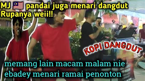 Bila Dengar Lan Cahaya Bawa Lagu Dangdut MJ Terus Masuk Menari