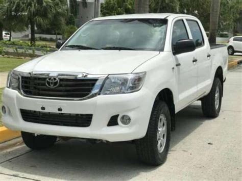 Pfizer Remata Flotilla Toyota Hilux 2015 En Toluca Camionetas 717560