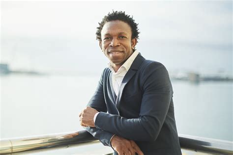 The miracle of Ousman Umar: from coming to Spain by canoe to teach ...