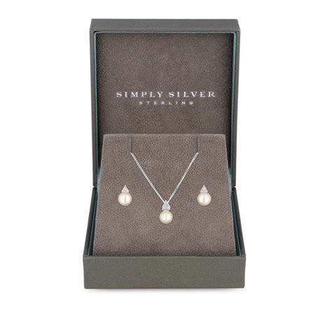 Simply Silver Sterling Silver 925 Freshwater Pearl Set Gift Boxed