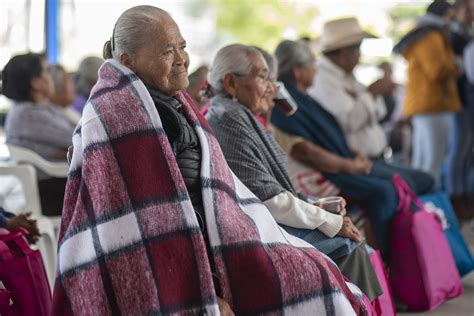 ¿por Qué En México Se Conmemora El Día Del Abuelo Códice Informativo Historias Basadas En Datos