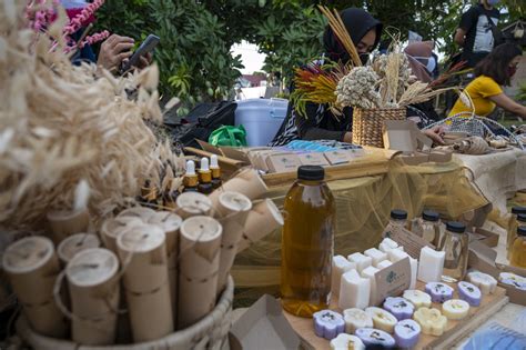 Infopublik Bazar Produk Kerajinan Lokal Ramah Lingkungan