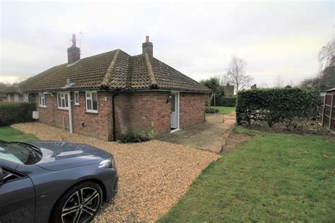 St Andrews Close Blofield Nr13 2 Bed Semi Detached House £825 Pcm