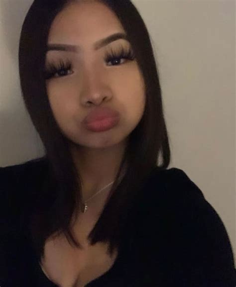 Pin On G In Short Hair Latina Latina Makeup Looks Latina Short