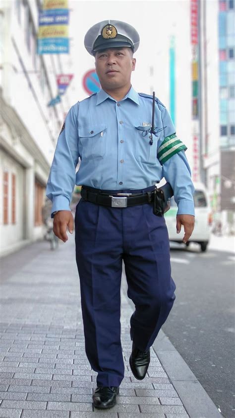 「cop Uniform」おしゃれまとめの人気アイデア｜pinterest｜troy 🫶🏻 男性警察官 お巡りさん 警察官