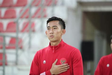 Profil Dan Biodata Komang Tri Timnas Indonesia U Lengkap Ada Tinggi