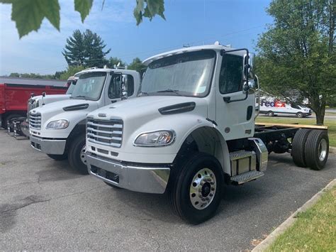 2025 Freightliner M2106 Campbell Supply