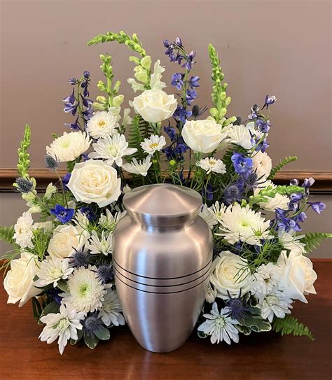 Kinley-Kemp Funeral Home: Professional Arrangement Center Services 11