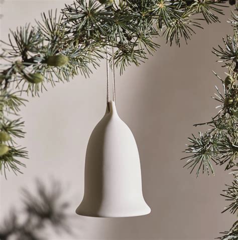 B Ms White Company Christmas Decoration Dupes Are An Absolute Steal