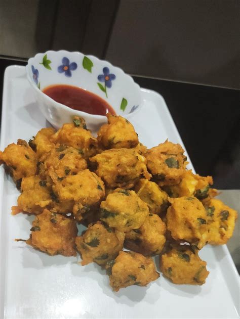 Crispy Moong Dal Pakoda Recipe Pasi Paruppu Pakoda Artofit