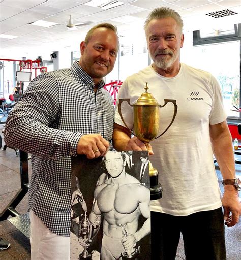 Finally! Arnold Schwarzenegger Reunited With His Lost 1969 Mr. Universe Trophy! – Fitness Volt