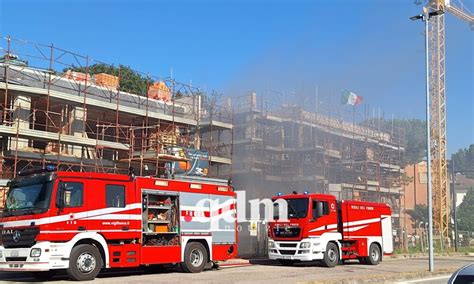 Jesi Incendio In Un Cantiere Edile Di Via Degli Appennini Video