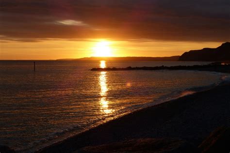 West Bay West Beach - Photo "West Bay sunset" :: British Beaches