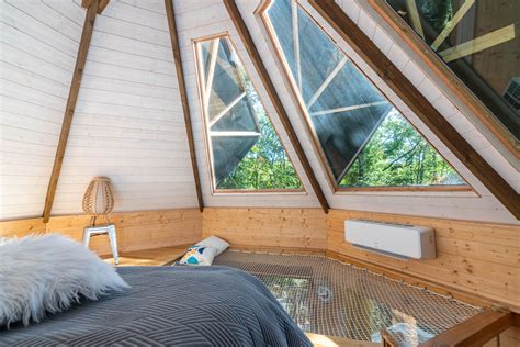 Cabane Cocoon Nid En Cabanes Dans Les Arbres En Occitanie Lot