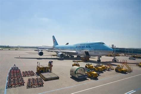 Gimpo Airport editorial stock image. Image of seoul - 105101414