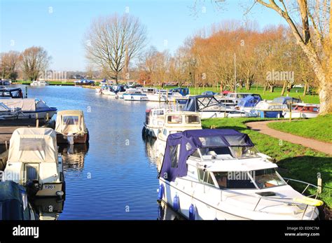 Beccles quay hi-res stock photography and images - Alamy