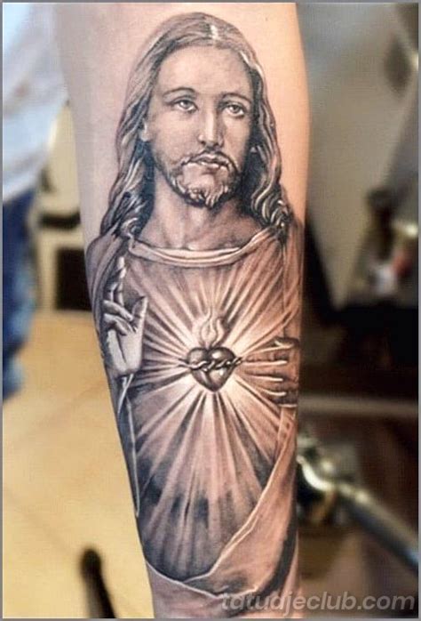 Tatuajes sagrados del Sagrado Corazón de Jesús. | Tatuajeclub.com