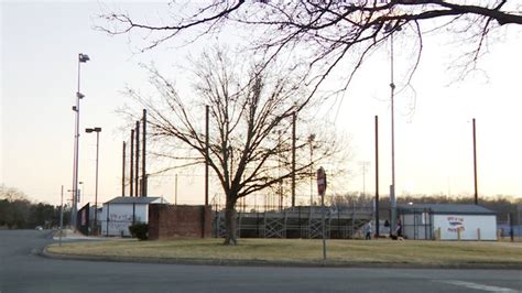 Students & teachers want building renovations for Park View High School in Loudoun Co.