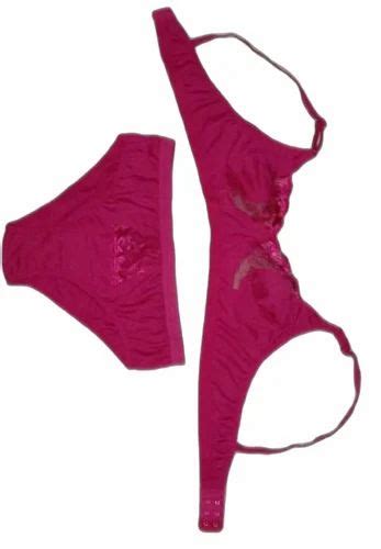 Plain Ladies Pink Medium Size Cotton Bra Panty Set At Rs 60set In New Delhi