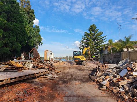 Gallery Sydney Earthmoving And Demolition Pty Ltd