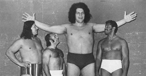 20 Incredible Photographs Of Legendary André The Giant You Wont Believe They Are Real But They