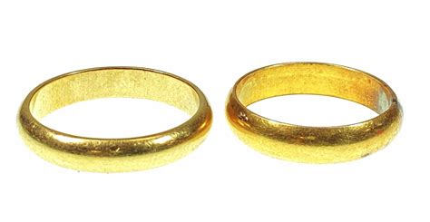 Lot 2 14k Yellow Gold Wedding Bands