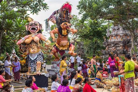 Tradiciones Y Costumbres En Bali Creencias Fiestas Costumbres