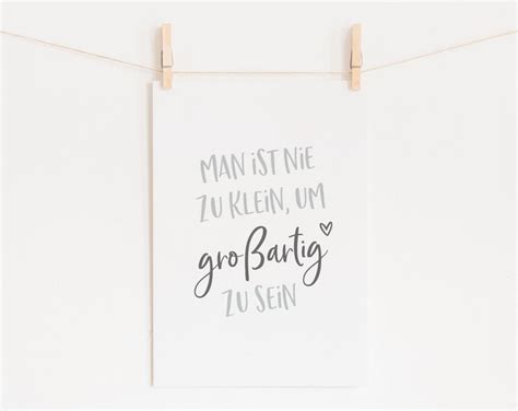 Poster Kinderzimmer Spruch Man Ist Nie Zu Klein Um Gro Artig Zu Sein