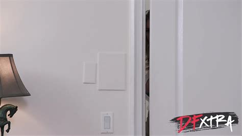 Horny Cougar Catches Of Roomie Jerking Fucks Him Dfxtra