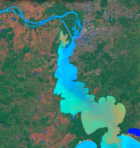 Antes E Depois Da Chuva Imagens De Sat Lite Mostram Sedimentos Que