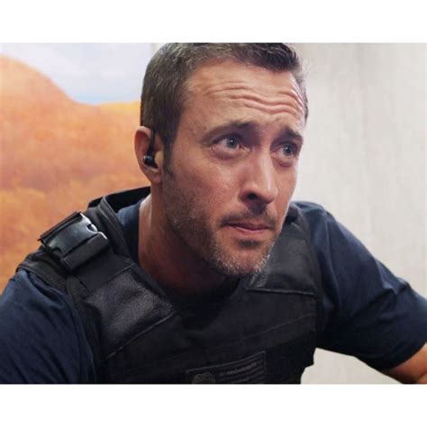 Alex Oloughlin Oloughlin The Royal Eyes 8x10 8 X 10 Photo Yds 29 On Ebid United States 210419861