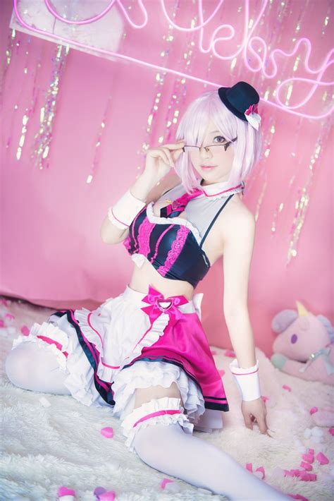 Ngất ngây với cosplay cô nàng Mashu Kyrielight cực gợi cảm trong Fate