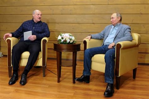 Putin Hosts Belarusian Leader Alexander Lukashenko For Talks In Sochi