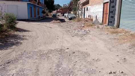 Tras A Os De Abandono Vecinos De Zona Centro Exigen Pavimentaci N