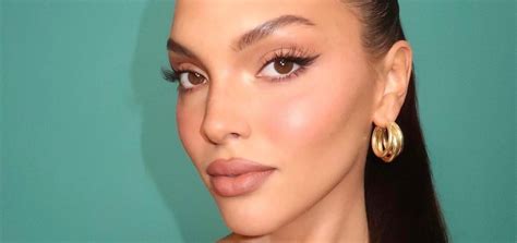 Brunette Vibes 6 υπέροχα μακιγιάζ που κολακεύουν τα καστανά μάτια InStyle