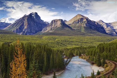 Kanada Dolina Bow Valley Niebo Rzeka Bow River Prowincja Alberta