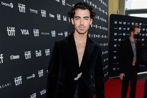 Joe Jonas revela que casi interpreta a un superhéroe de Marvel pero