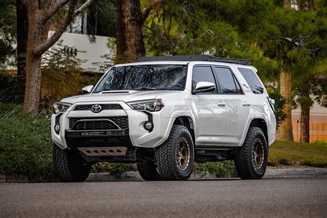 5th Gen Toyota 4Runner White With Bronze D14 VR Forged Wheels Vivid