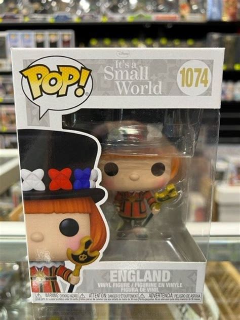 Disney Its A Small World England 1074 Sunshine Collectables