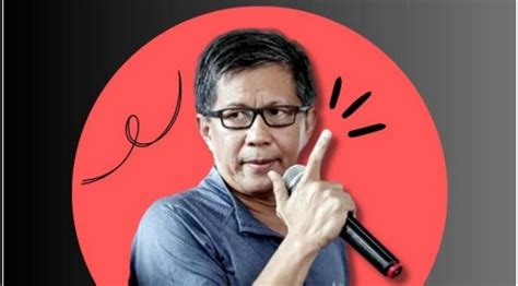 Momentum Rocky Gerung Untuk Mengkonsolidasi Relawan Secara Nasional