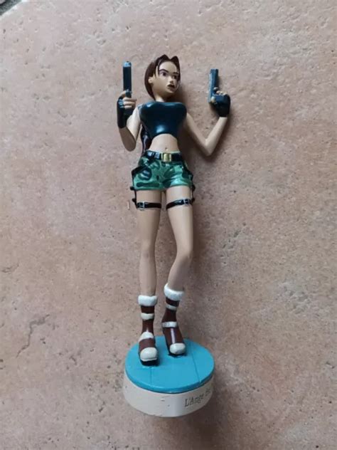 Figurine Lara Croft L Ange Des T N Bres Tomb Raider Edition Atlas N