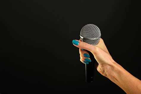 5 Tips To Improve Your Microphone Technique