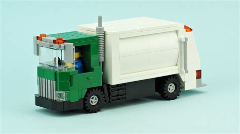 A gem of a garbage truck [Instructions] - The Brothers Brick | The ...