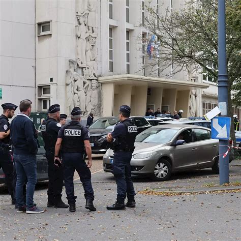 Attaque Au Couteau D Arras Ce Que L On Sait Des Personnes Toujours