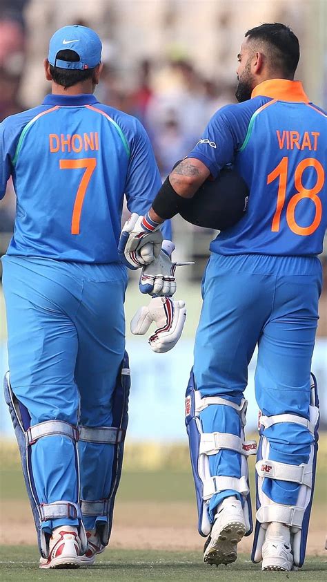 Dhoni Y Virat Kohli Su Nombre De Jursey Dhoni Y Virat Kohli Nombre De