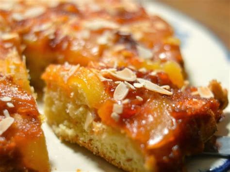 Gâteau renversé façon tatin aux nectarines Recette par Lornifouin