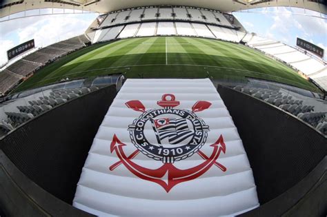 Diretoria Do Corinthians Vai Ter Que Correr Contra O Tempo Para Renovar