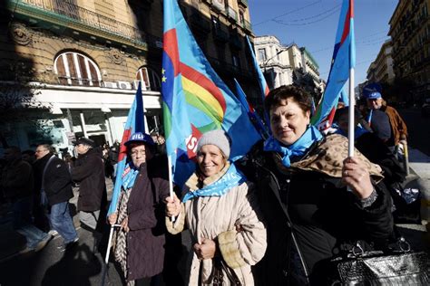 Sciopero Generale La Protesta A Napoli In Tre Cortei La Repubblica