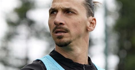 Zlatan Ibrahimovic anunță că se retrage din activitatea competițională