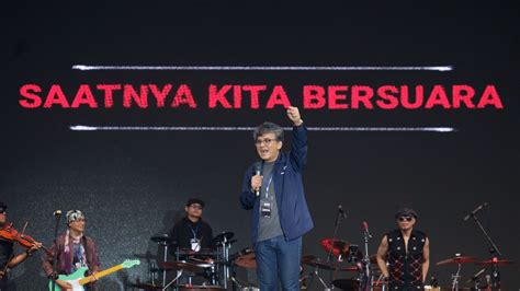 Musisi Dan Orasi Meriahkan Panggung Rakyat Bongkar